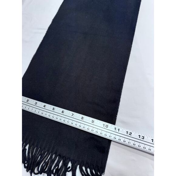 V. Fraas Soft Cashmink Fringe Scarf Black 100% Acrylic Made In Germany 11" x 58" - Picture 5 of 6